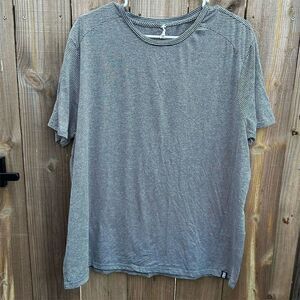 Glyder XL Gray Striped Crew Neck T-Shirt Casual Preppy Style